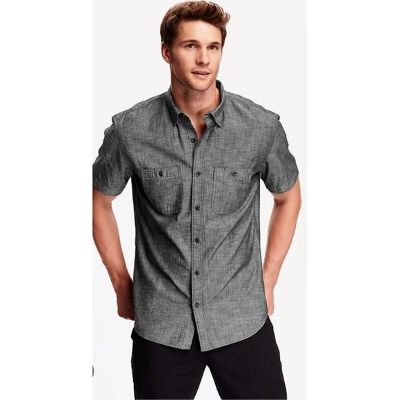 Old Navy Slim Fit Gray Chambray Short Sleeve Button Up Shirt Size S‎ NWOT - Picture 1 of 7